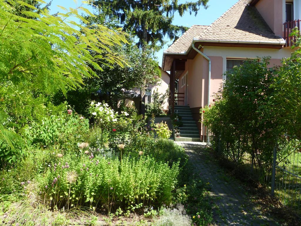 Liget Szallashely Berettyóújfalu Dış mekan fotoğraf
